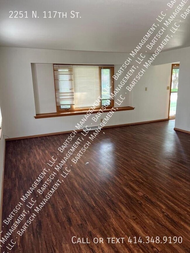 Photo - 2251 N 117th St