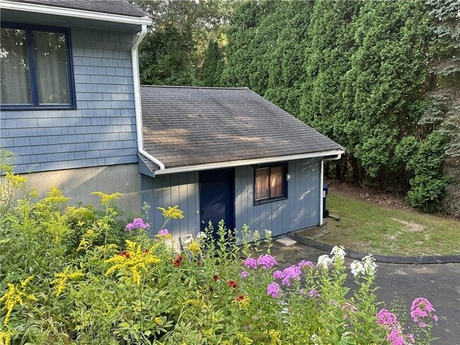 Photo - 13 Valley Dr