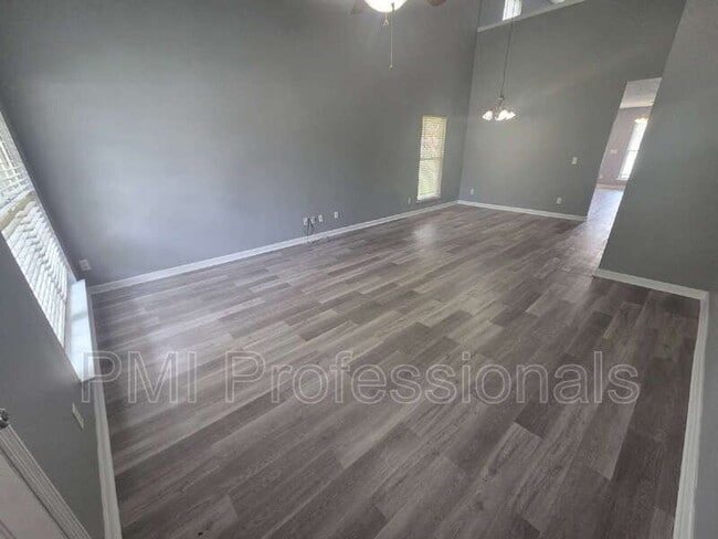 Photo - 1214 Timber Creek Dr