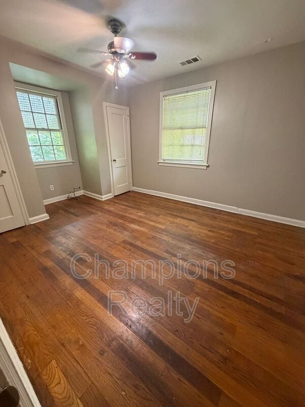 Photo - 2750 Mimosa St