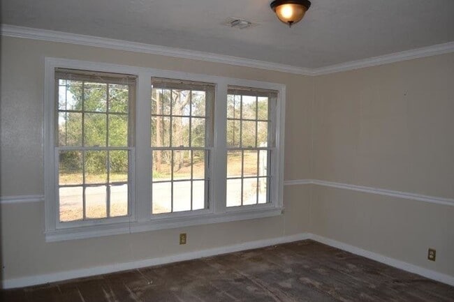 Photo - 103 Verna St