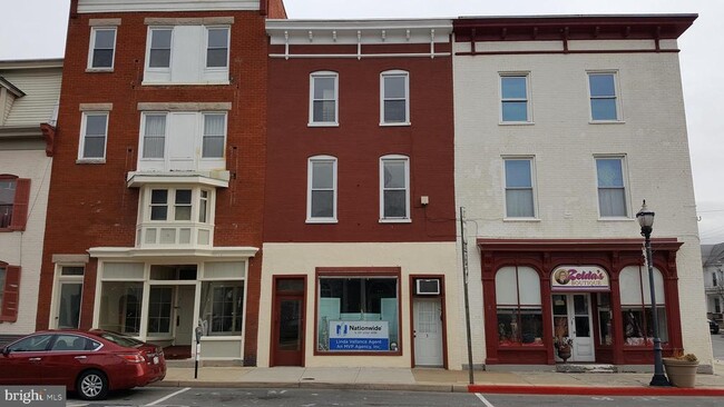 Building Photo - 3 S Conococheague St Unit 2 Rental