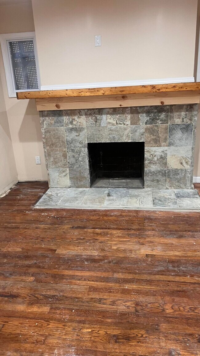 Photo - 16169 Kentucky St