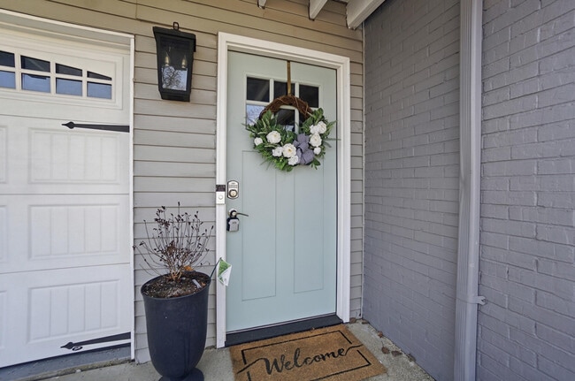 Photo - 315 Western Ave