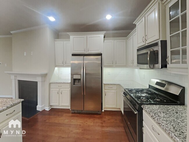 Photo - 1033 Pemberly Ave