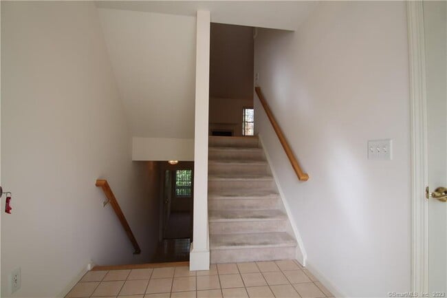 Photo - 1407 Larson Dr Unit 1407