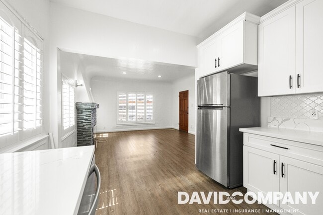 Photo - 2216 S Marvin Ave Unit 2216