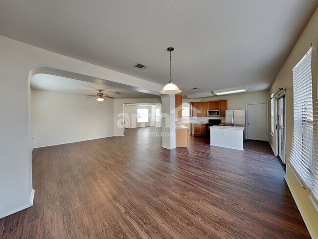 Photo - 6202 Roseborough Dr