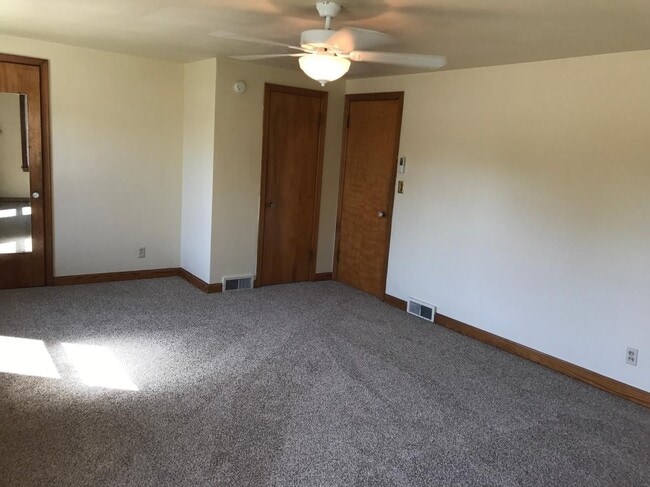 Photo - Spacious Home In Great Neighborhood!