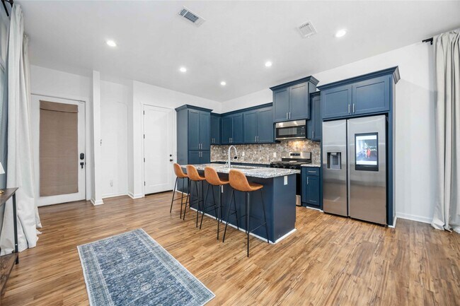 Photo - 14108 Bridgeport Rd