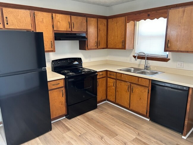 Photo - 120/122 Deer Creek Dr Unit 122 Deer Creek Dr