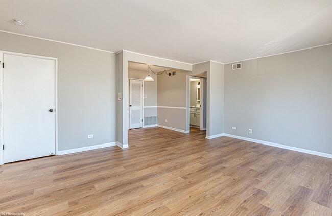 Photo - 11036 Kilpatrick Ave Unit 3NE