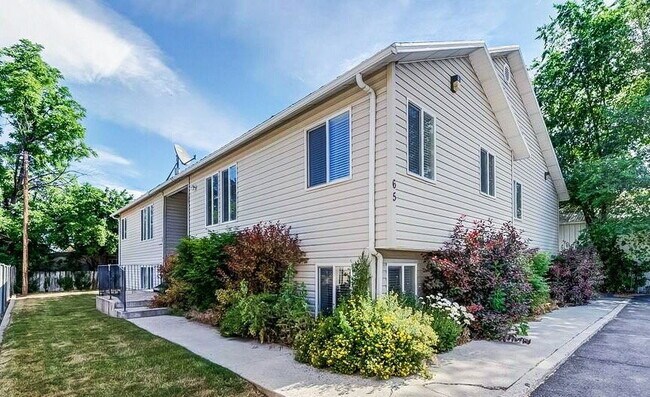 3 Bed 2 Bath Unit in Ephraim Utah, Walking distance to snow college campus