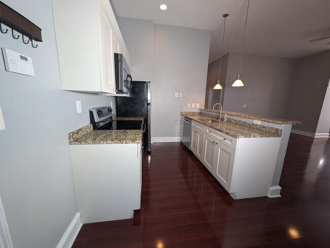 Photo - 201 N 8th St Unit 207