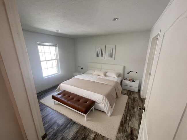 Photo - 46 Joymar Dr