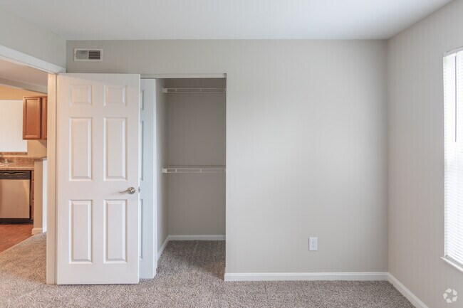 2HAB, 1,5BA - 1.175 ft² - Sky Harbor Apartments