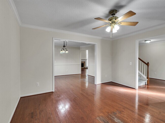 Building Photo - 2108 Autumn Cove Dr