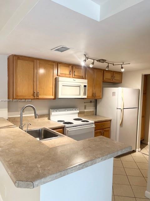 Building Photo - 10709 Cleary Blvd Unit 105