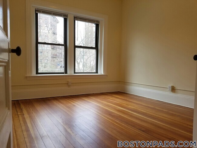 Photo - 1463 Beacon St Unidad 22