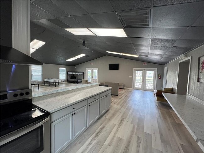 Photo - 8806 SW Start Center St