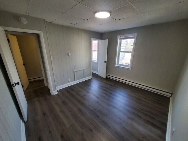 Photo - 550 S Benner Ave Unit 2