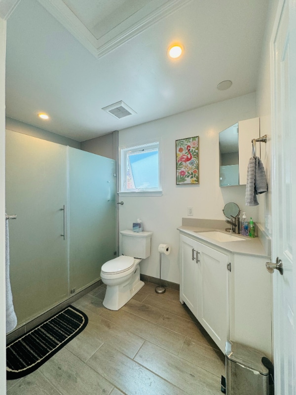 8489 Larch Ave Unidad C
