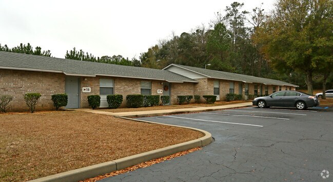 Photo - Heritage Manor