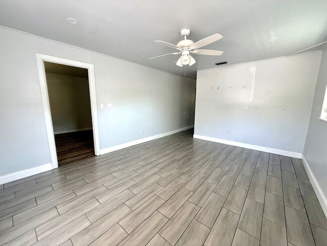 Photo - 3005 Hawthorne St Unit B