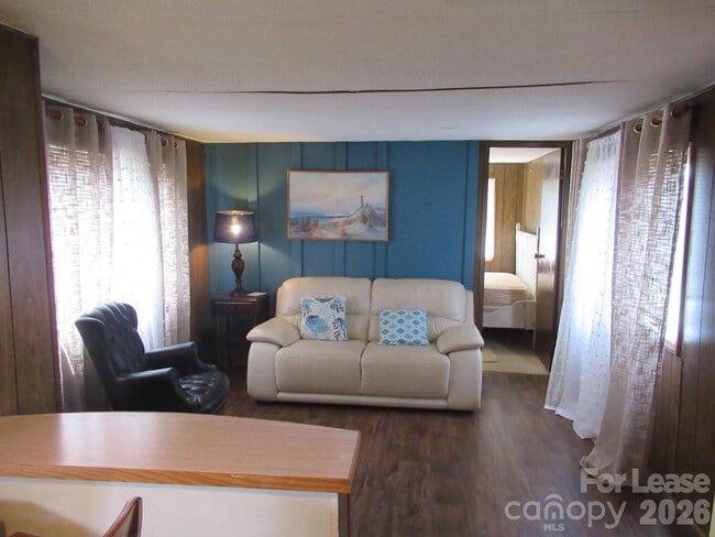 Photo - 3487 Avery Rd