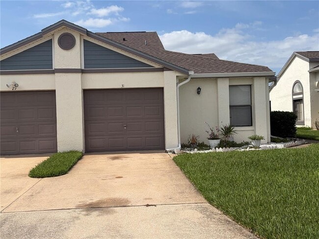 Photo - 31 Lakepointe Cir
