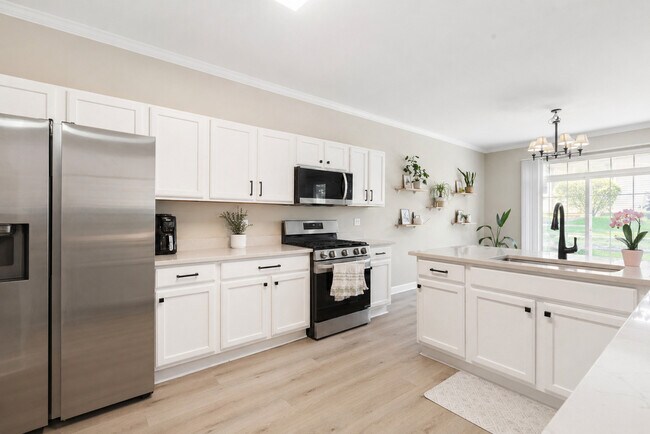 Photo - 206 Madison Dr