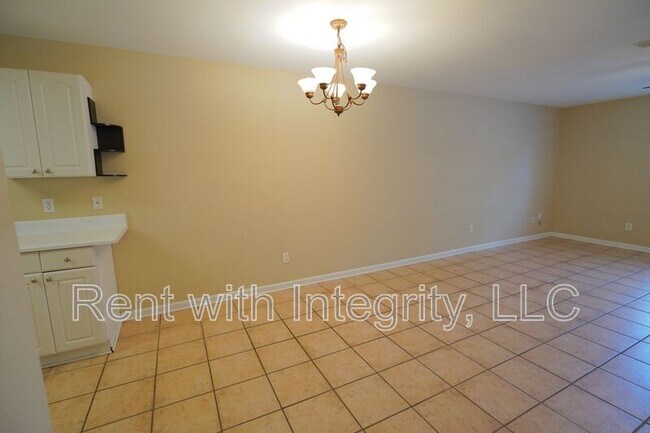 Photo - 847 W Georgia St Unit 847 W Georgia St Apt 2