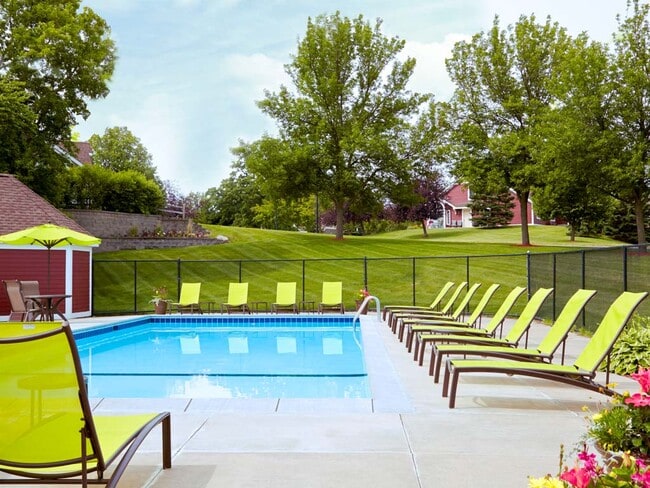 Bass Lake Hills Townhomes
