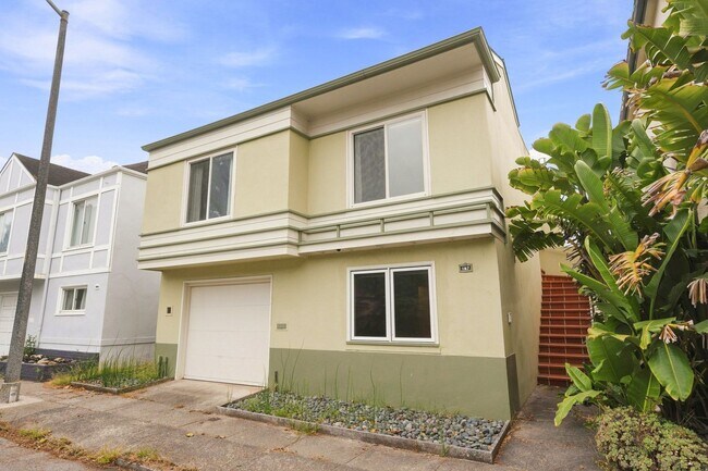 Photo - 167 Skyview Way