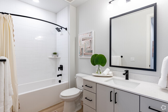 2BR, 2BA - 1,243SF - Bathroom - The Atwood at Rivulon