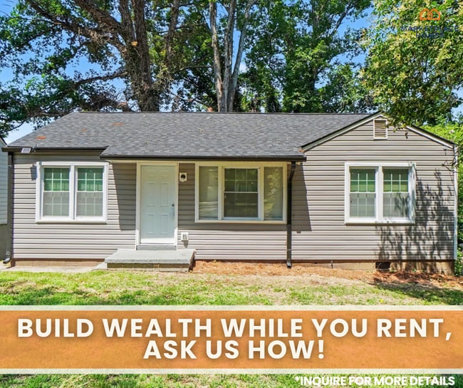 Building Photo - 2801 Palm Dr