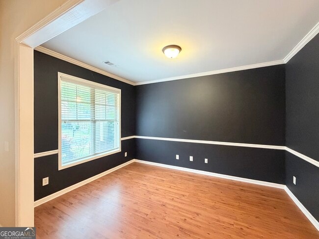 Photo - 259 Ascott Ln