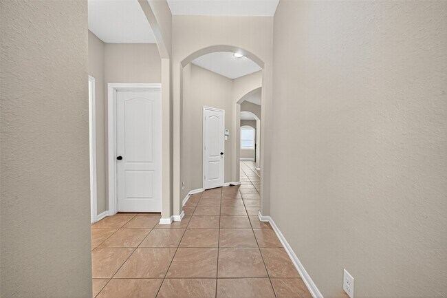 Photo - 19334 N Cottonwood Green Ln