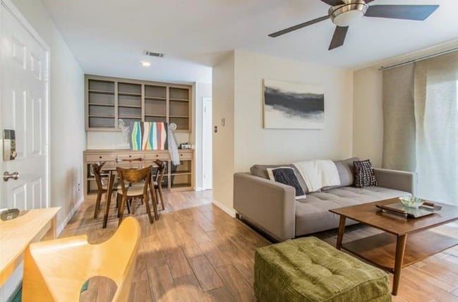 Photo - 6903 Deatonhill Dr Unit 22