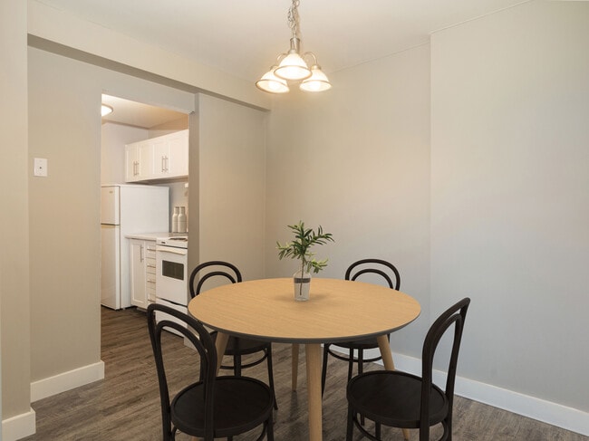 Photo - 180 Cherryhill Cir