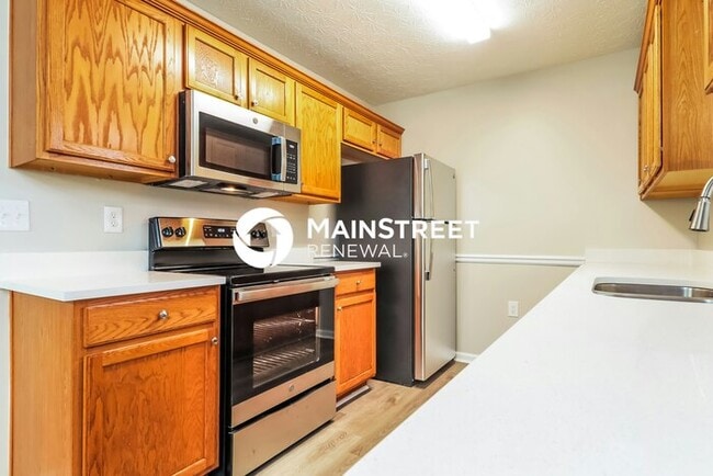 Photo - 3 Bedroom Pet-Friendly Home in Covington, GA with Main Street Renewal