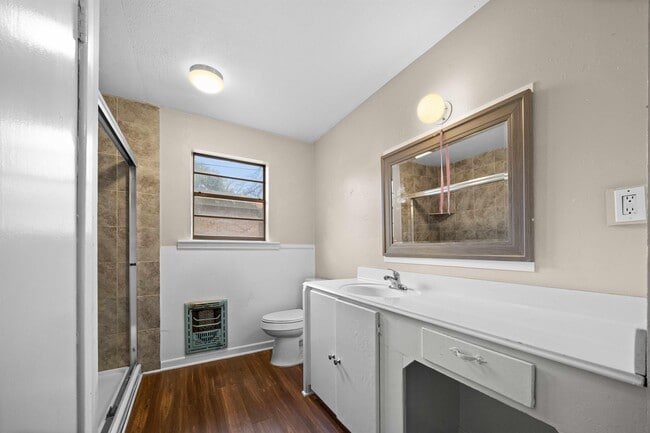 Photo - 1522 N Ross Ave