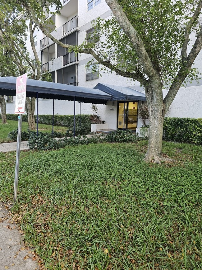 Photo - 8950 NE 8th Ave Unit 503