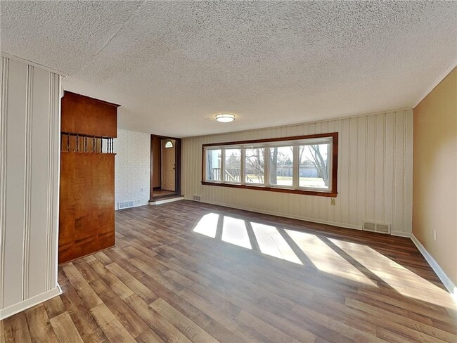 Photo - 2910 Louisiana Ave N