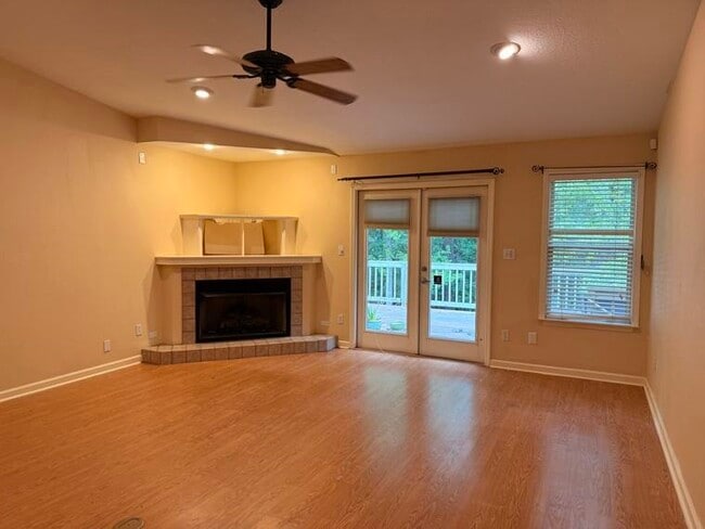 Photo - 8520 Hannary Cir