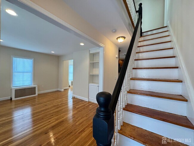 Photo - 150 George St