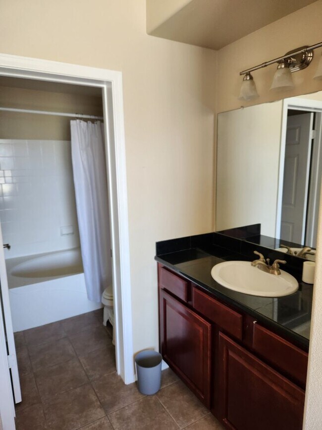 Photo - Upstairs 2bd 2ba Unit in Luxury Condo In Paradise Valley