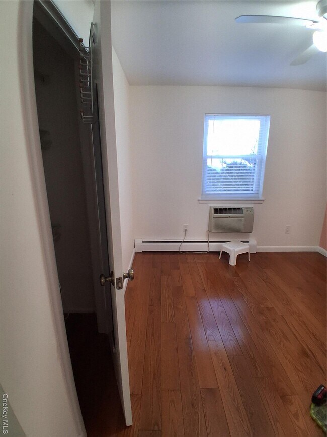 Photo - 109 Parkside Dr