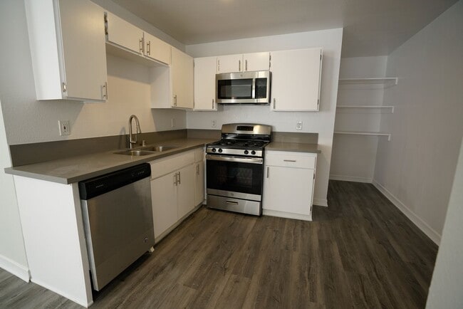 Photo - 226 South Serrano