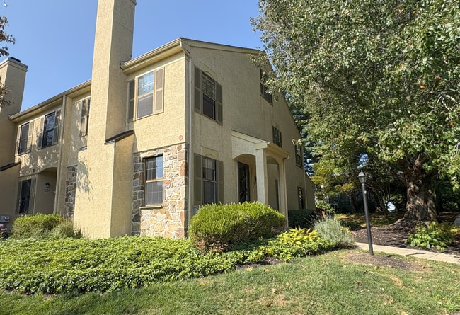 Building Photo - 291 McIntosh Rd Rental